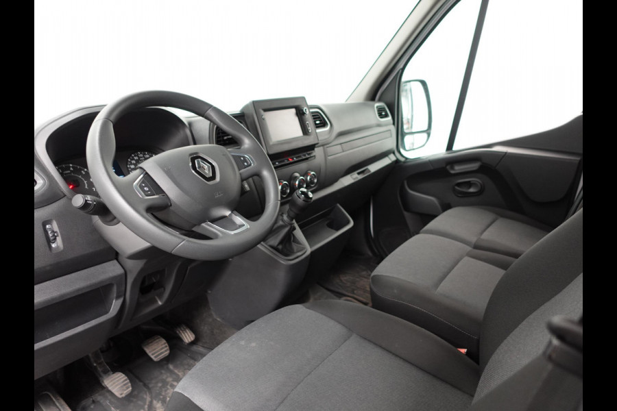 Renault Master T33 2.3 dCi 135PK L2H2 Work Edition Airco Cruise Control Camera Navi PDCA Trekhaak