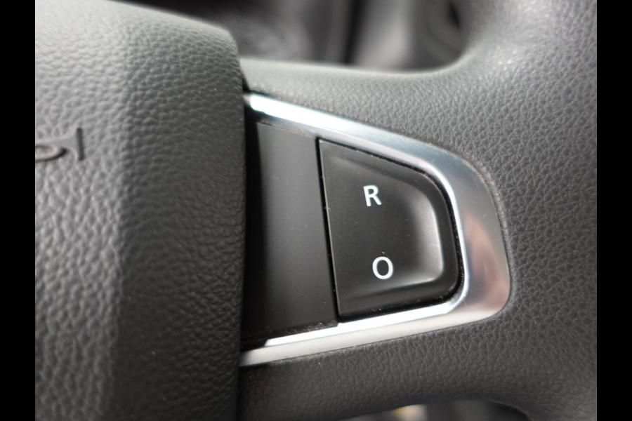 Renault Master T33 2.3 dCi 135PK L2H2 Work Edition Airco Cruise Control Camera Navi PDCA Trekhaak