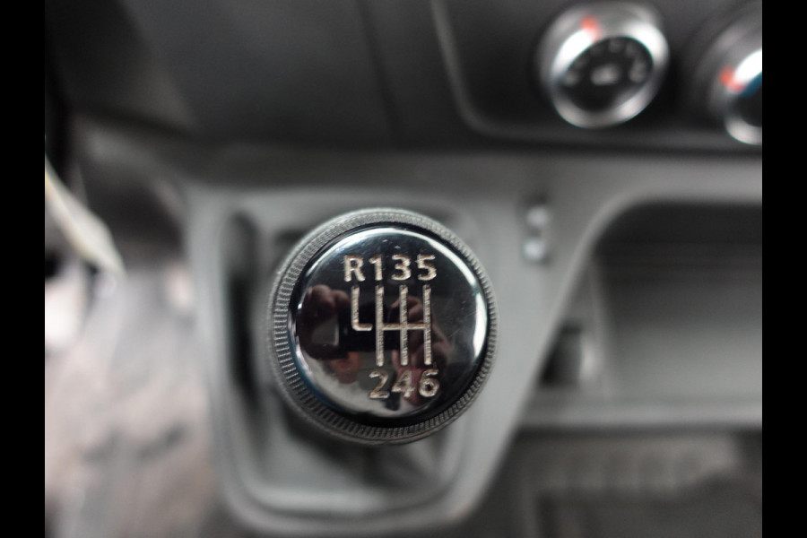 Renault Master T33 2.3 dCi 135PK L2H2 Work Edition Airco Cruise Control Camera Navi PDCA Trekhaak
