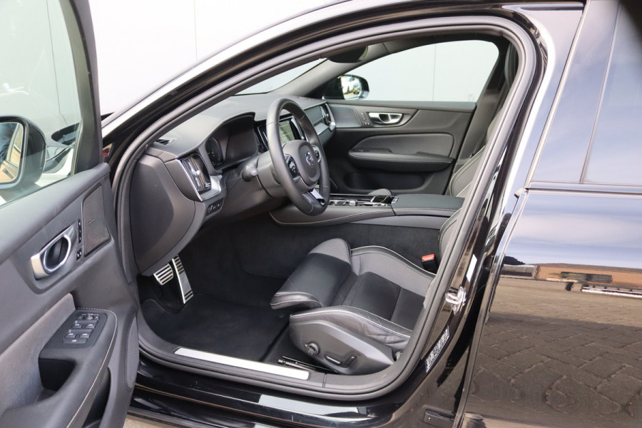 Volvo V60 2.0 T6 Recharge 340PK AWD R-Design Elektr.-trekhaak/Pano-dak/Winter-pack/Memory-stoel/Camera