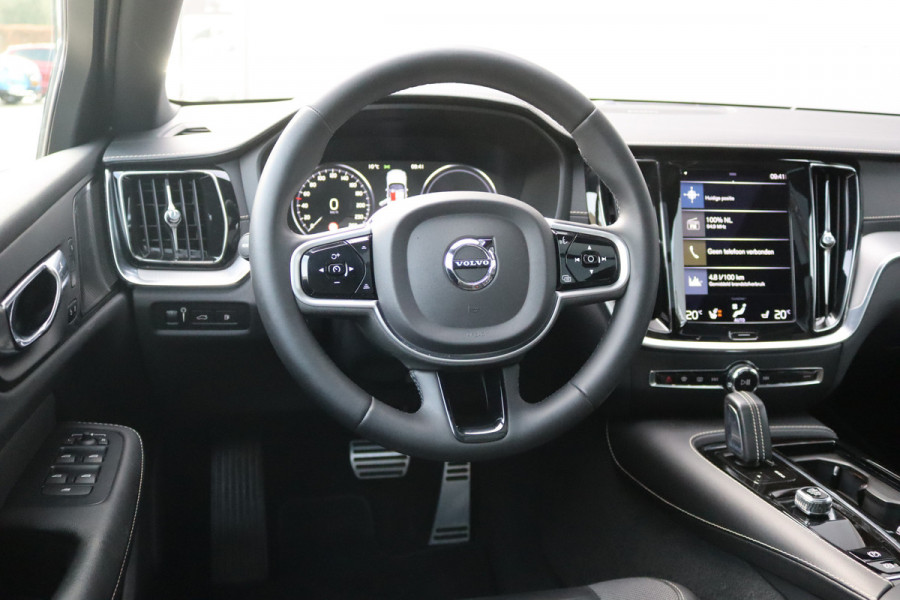 Volvo V60 2.0 T6 Recharge 340PK AWD R-Design Elektr.-trekhaak/Pano-dak/Winter-pack/Memory-stoel/Camera