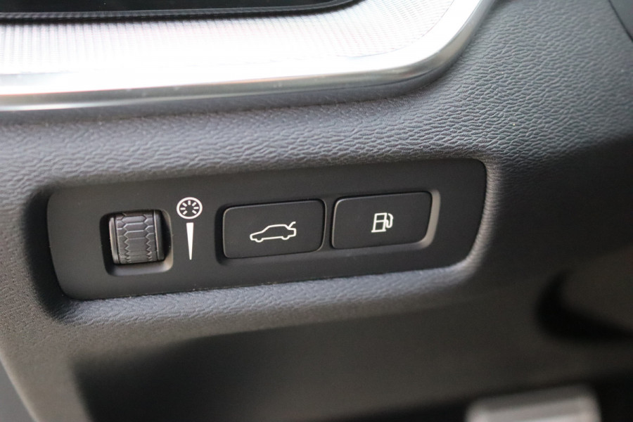 Volvo V60 2.0 T6 Recharge 340PK AWD R-Design Elektr.-trekhaak/Pano-dak/Winter-pack/Memory-stoel/Camera