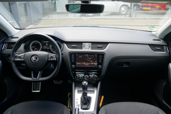 Škoda Octavia 1.5 TSI Greentech Ambition Business Automaat + TREKHAAK / KEYLESS / VOORRUITVERWARMING