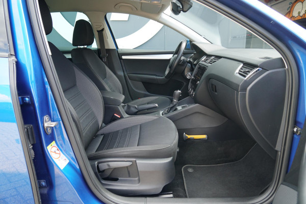 Škoda Octavia 1.5 TSI Greentech Ambition Business Automaat + TREKHAAK / KEYLESS / VOORRUITVERWARMING