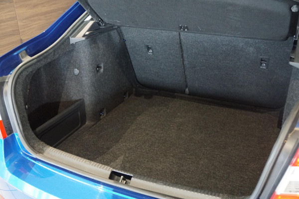 Škoda Octavia 1.5 TSI Greentech Ambition Business Automaat + TREKHAAK / KEYLESS / VOORRUITVERWARMING