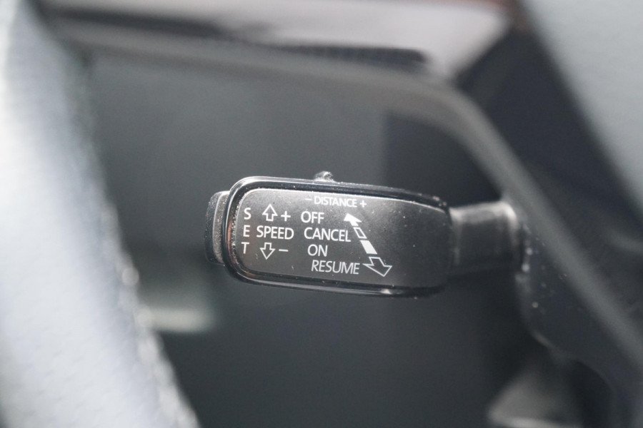 Škoda Octavia 1.5 TSI Greentech Ambition Business Automaat + TREKHAAK / KEYLESS / VOORRUITVERWARMING