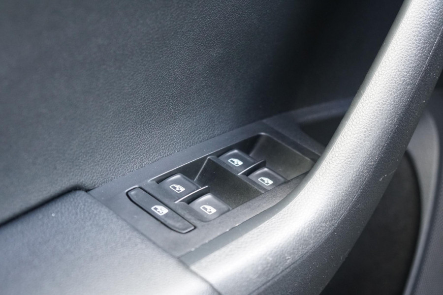 Škoda Octavia 1.5 TSI Greentech Ambition Business Automaat + TREKHAAK / KEYLESS / VOORRUITVERWARMING