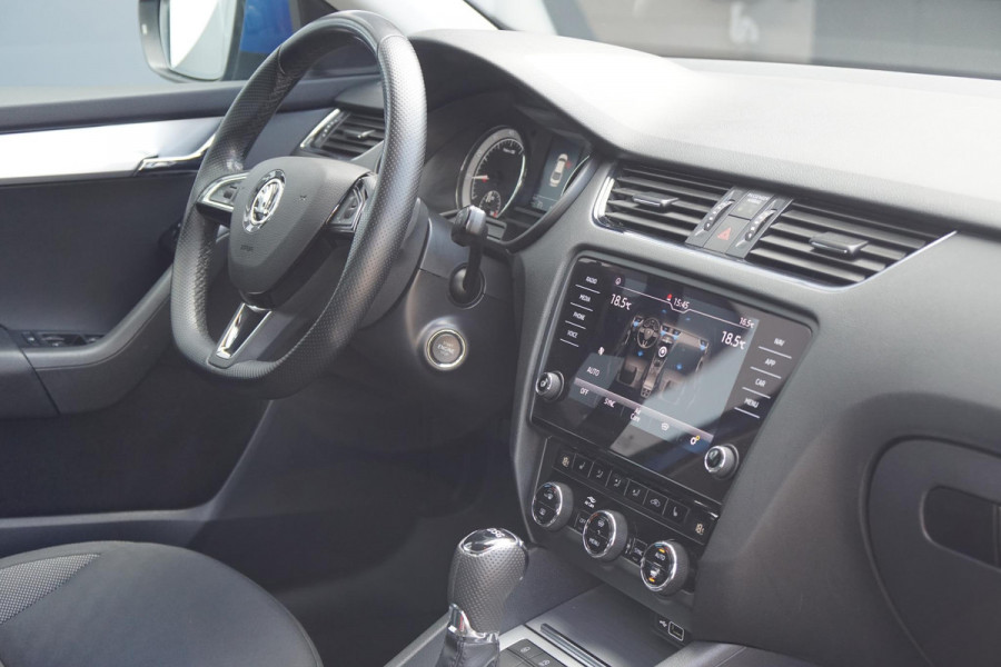Škoda Octavia 1.5 TSI Greentech Ambition Business Automaat + TREKHAAK / KEYLESS / VOORRUITVERWARMING