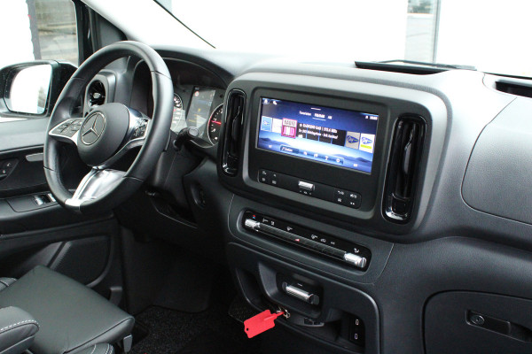 Mercedes-Benz Vito 119 CDI / Aut / Lang / DC / 2x Schuifdeur / Leer / Led / Camera / Vol Opties / NIEUWSTAAT
