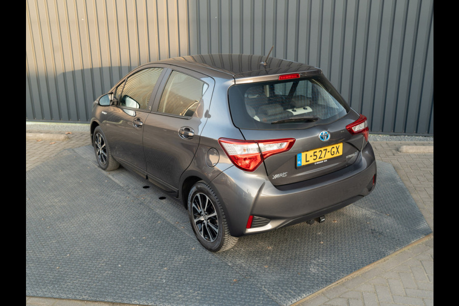 Toyota Yaris 1.5 Hybrid Team D | Stoelverw. | Trekhaak afn. | Lane Assist Prijs Rijklaar!!