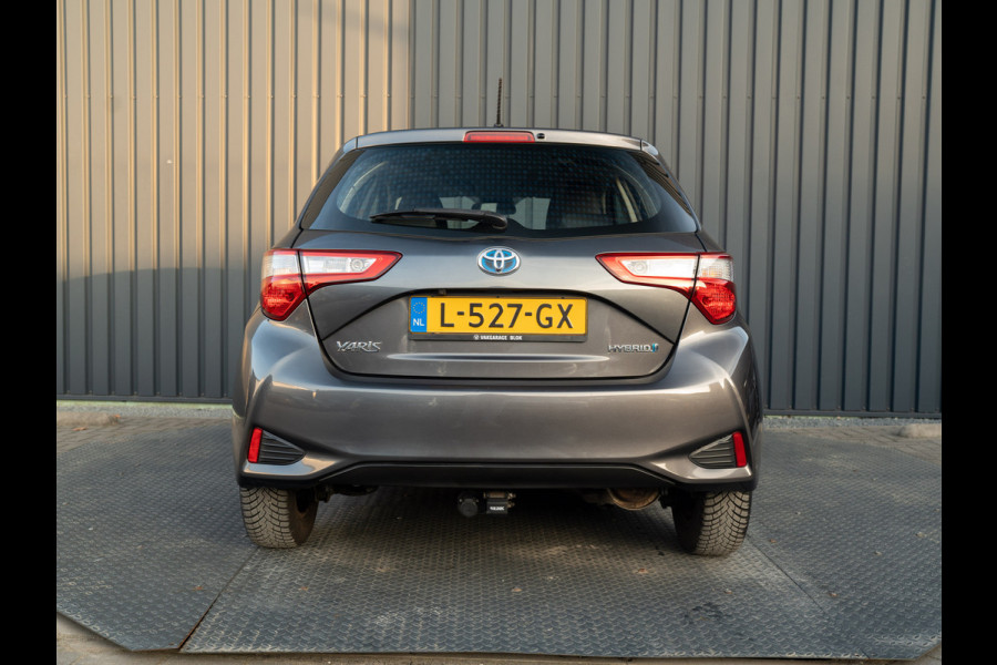 Toyota Yaris 1.5 Hybrid Team D | Stoelverw. | Trekhaak afn. | Lane Assist Prijs Rijklaar!!