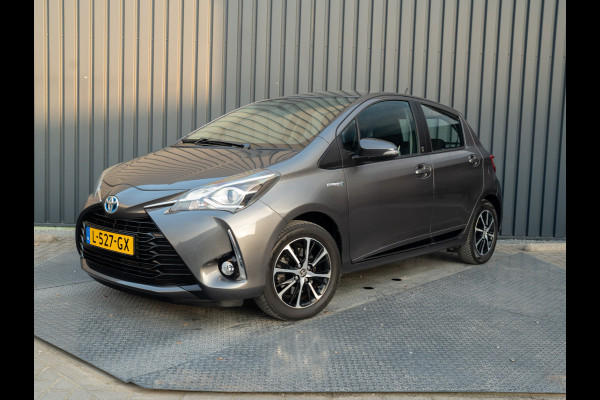 Toyota Yaris 1.5 Hybrid Team D | Stoelverw. | Trekhaak afn. | Lane Assist Prijs Rijklaar!!