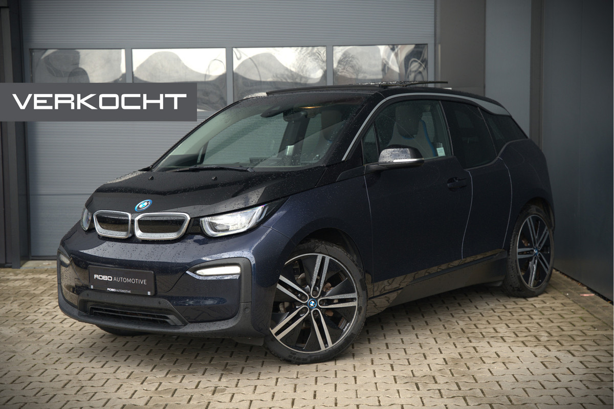 BMW i3 Executive Edition 120Ah 42 kWh | Panoramadak | Stoelverwarming | Adaptive Cruise Control | Navigatie | Keyless | Camera | Parkeersensoren | Warmtepomp | NAP | BTW