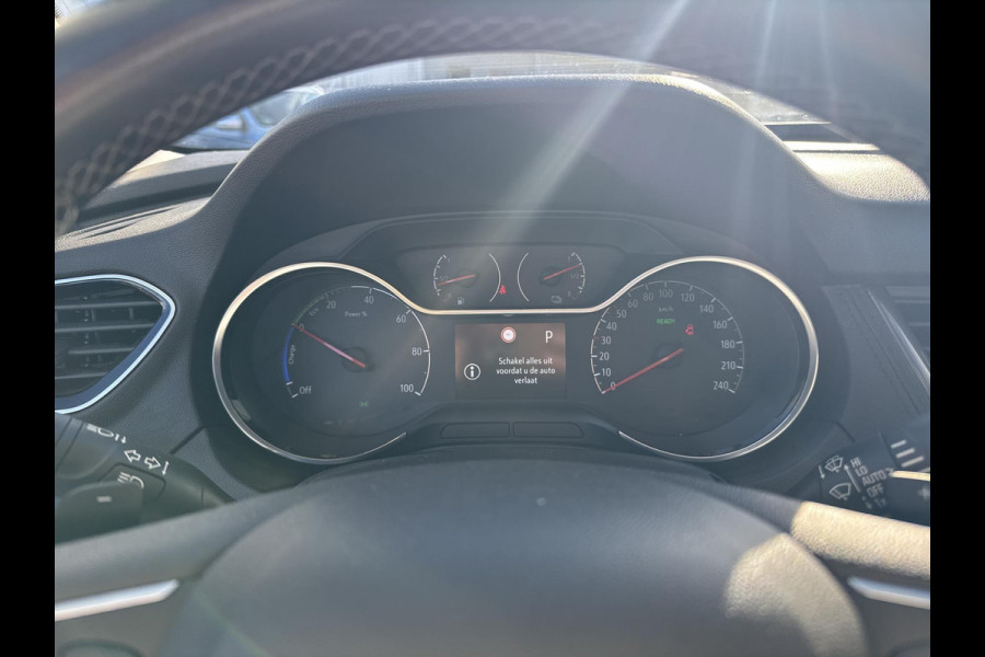 Opel Grandland X 1.6 Turbo Hybrid4 Ultimate | Trekhaak | All Seasonbanden | Leder