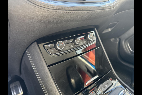 Opel Grandland X 1.6 Turbo Hybrid4 Ultimate | Trekhaak | All Seasonbanden | Leder