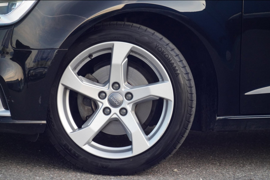 Audi A3 Sportback 1.5 TFSI CoD Sport Lease Edition / NL-Auto / Automaat / Sportstoelen / Navi / Cruise