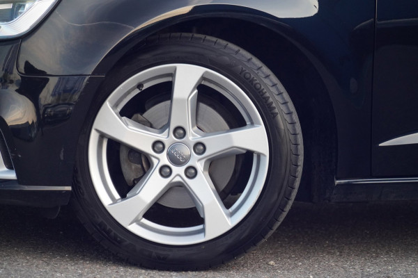 Audi A3 Sportback 1.5 TFSI CoD Sport Lease Edition / NL-Auto / Automaat / Sportstoelen / Navi / Cruise