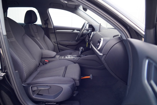 Audi A3 Sportback 1.5 TFSI CoD Sport Lease Edition / NL-Auto / Automaat / Sportstoelen / Navi / Cruise