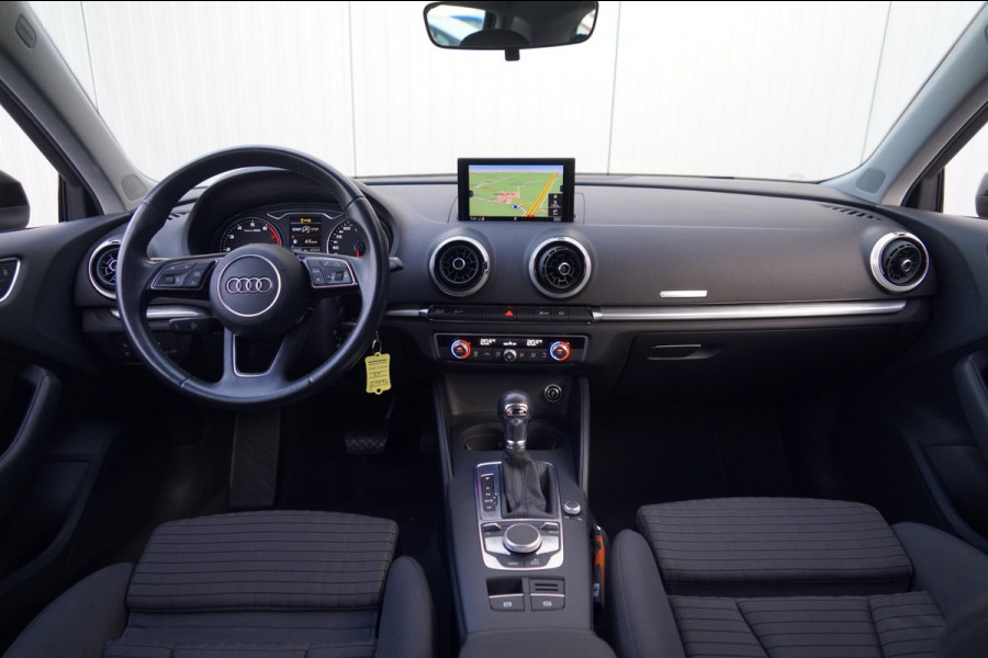 Audi A3 Sportback 1.5 TFSI CoD Sport Lease Edition / NL-Auto / Automaat / Sportstoelen / Navi / Cruise