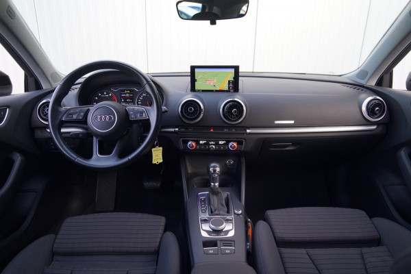 Audi A3 Sportback 1.5 TFSI CoD Sport Lease Edition / NL-Auto / Automaat / Sportstoelen / Navi / Cruise