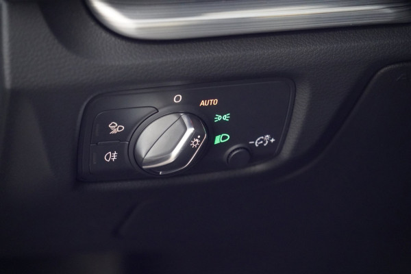 Audi A3 Sportback 1.5 TFSI CoD Sport Lease Edition / NL-Auto / Automaat / Sportstoelen / Navi / Cruise