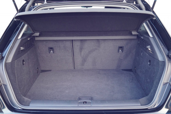 Audi A3 Sportback 1.5 TFSI CoD Sport Lease Edition / NL-Auto / Automaat / Sportstoelen / Navi / Cruise