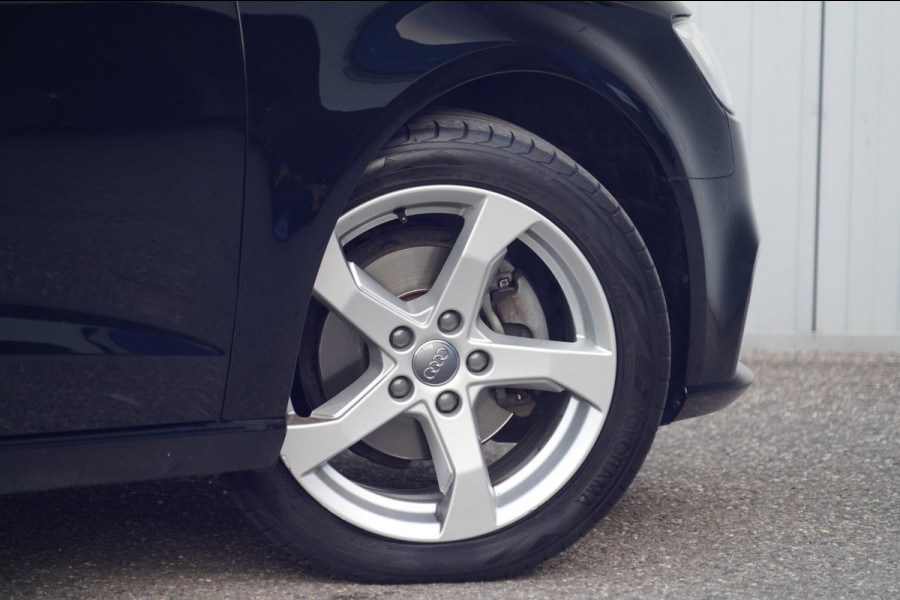 Audi A3 Sportback 1.5 TFSI CoD Sport Lease Edition / NL-Auto / Automaat / Sportstoelen / Navi / Cruise