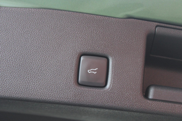 Ford Kuga 2.5 PHEV ST-Line X | Winterpack | AGR Stoelen | Electrische Achterklep | B & O Sound