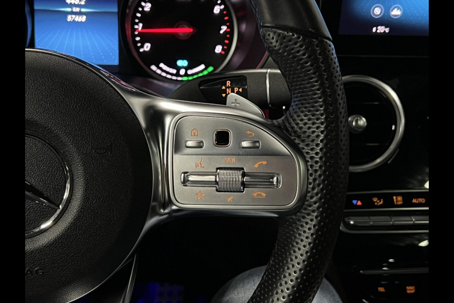 Mercedes-Benz GLC 300e 4MATIC AMG | Trekhaak | Open dak | Camera | Stoelverwarming | Memory | Cruise control | Carplay