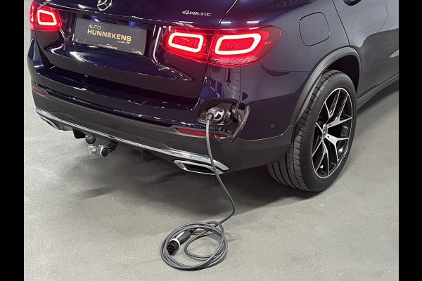Mercedes-Benz GLC GLC 300e 4MATIC AMG Trekhaak | Adapt. cruise | Open dak | Achteruitrij camera | Stoelverwarming | Carplay | Bliss