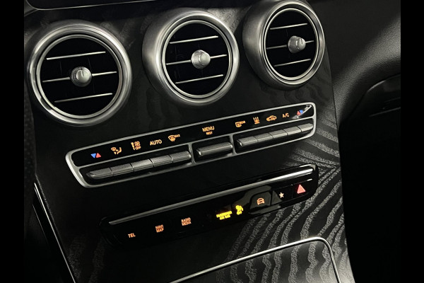 Mercedes-Benz GLC GLC 300e 4MATIC AMG Trekhaak | Adapt. cruise | Open dak | Achteruitrij camera | Stoelverwarming | Carplay | Bliss