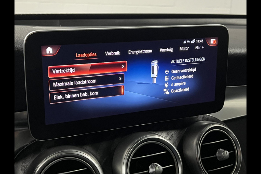 Mercedes-Benz GLC GLC 300e 4MATIC AMG Trekhaak | Adapt. cruise | Open dak | Achteruitrij camera | Stoelverwarming | Carplay | Bliss