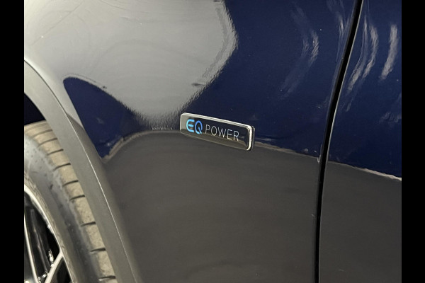 Mercedes-Benz GLC GLC 300e 4MATIC AMG Trekhaak | Adapt. cruise | Open dak | Achteruitrij camera | Stoelverwarming | Carplay | Bliss