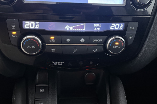 Nissan QASHQAI 1.2 Tekna + (STOELVERWARMING, CAMERA, ELEKTR STOELEN, TREKHAAK, PARKEERSENSOREN, LANE-ASSSIST)
