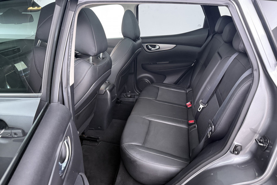 Nissan QASHQAI 1.2 Tekna + (STOELVERWARMING, CAMERA, ELEKTR STOELEN, TREKHAAK, PARKEERSENSOREN, LANE-ASSSIST)