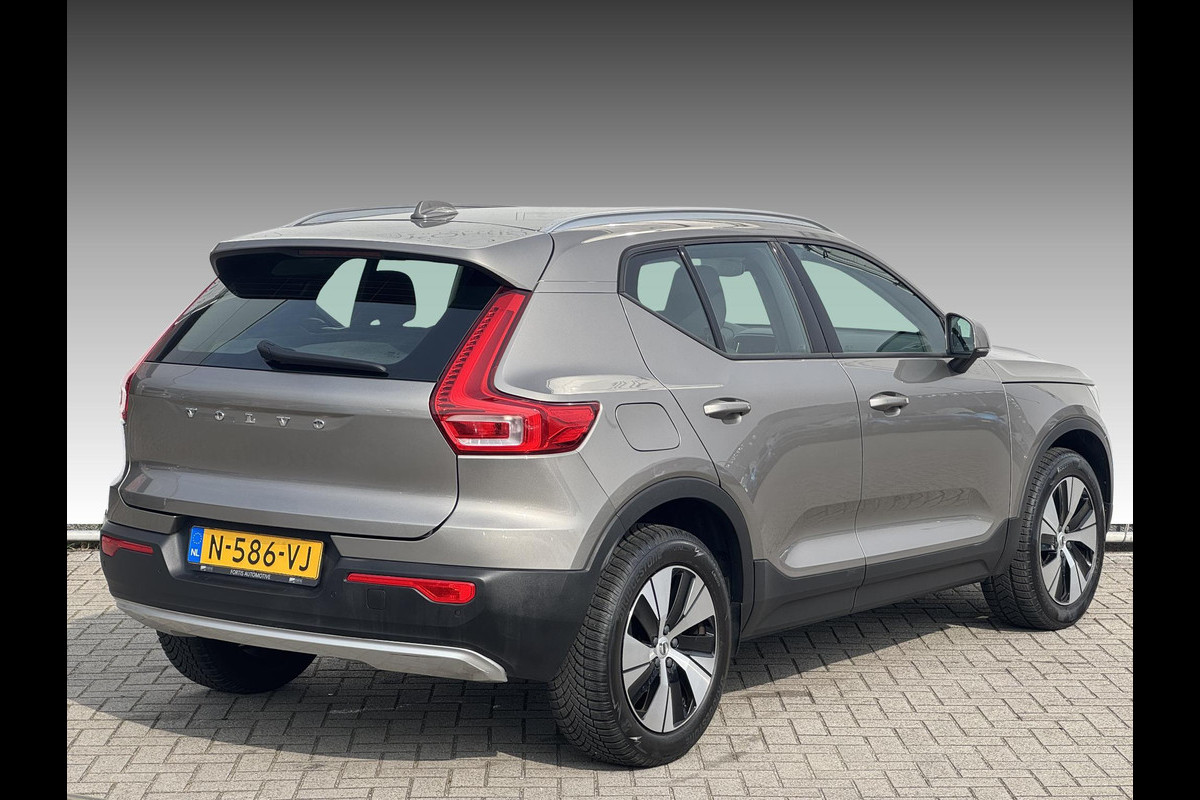 Volvo XC40 1.5 T2 Momentum NL-AUTO | TREKHAAK | STOEL VERWARMING