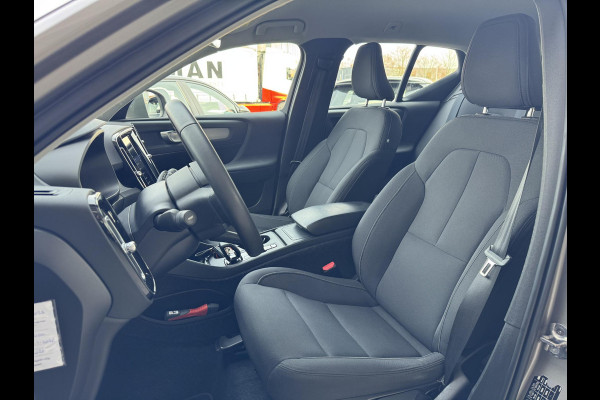 Volvo XC40 1.5 T2 Momentum NL-AUTO | TREKHAAK | STOEL VERWARMING