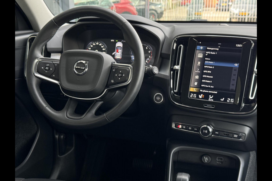 Volvo XC40 1.5 T2 Momentum NL-AUTO | TREKHAAK | STOEL VERWARMING