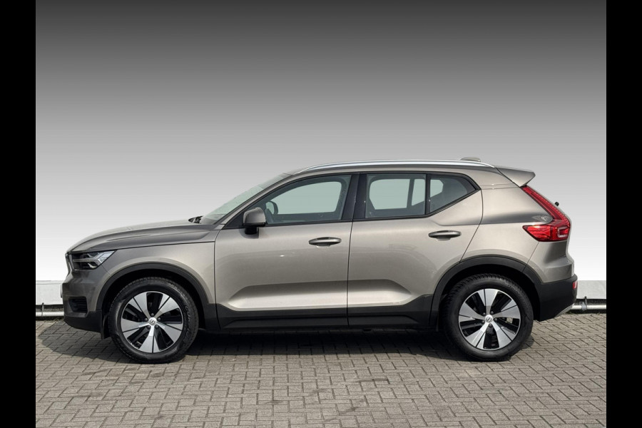 Volvo XC40 1.5 T2 Momentum NL-AUTO | TREKHAAK | STOEL VERWARMING