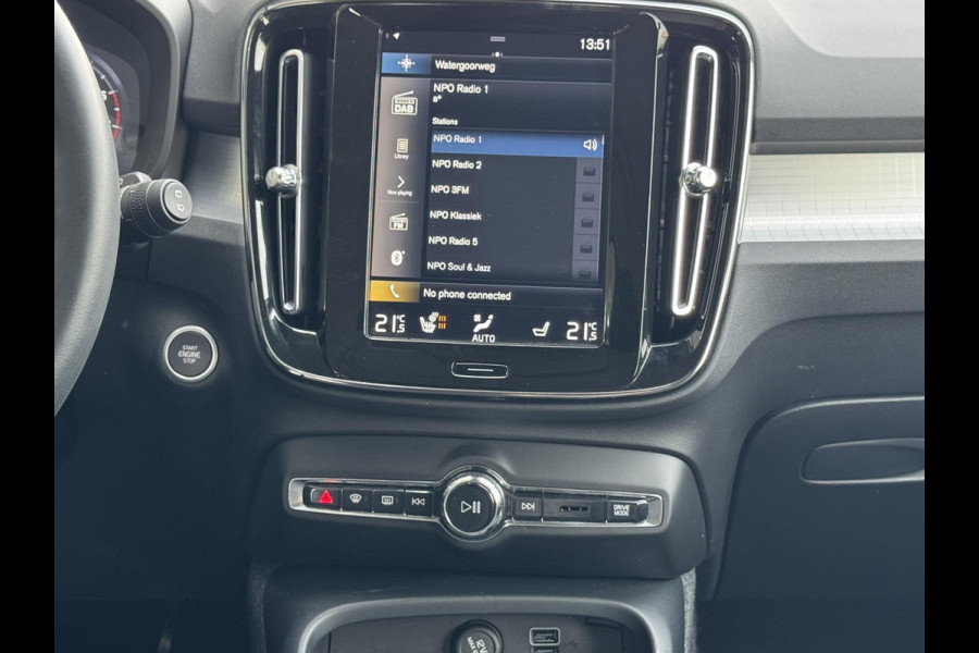 Volvo XC40 1.5 T2 Momentum NL-AUTO | TREKHAAK | STOEL VERWARMING