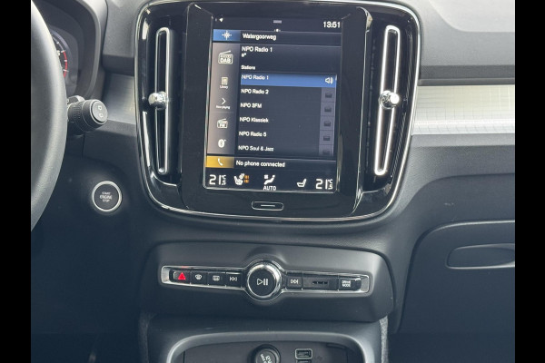 Volvo XC40 1.5 T2 Momentum NL-AUTO | TREKHAAK | STOEL VERWARMING
