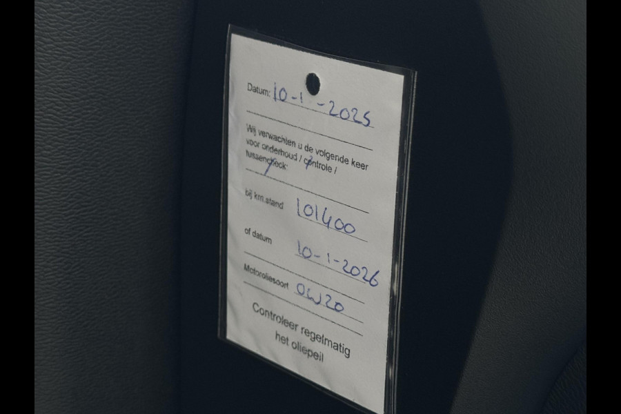 Volvo XC40 1.5 T2 Momentum NL-AUTO | TREKHAAK | STOEL VERWARMING