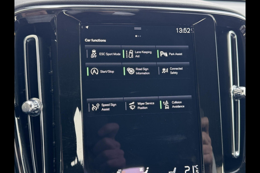 Volvo XC40 1.5 T2 Momentum NL-AUTO | TREKHAAK | STOEL VERWARMING