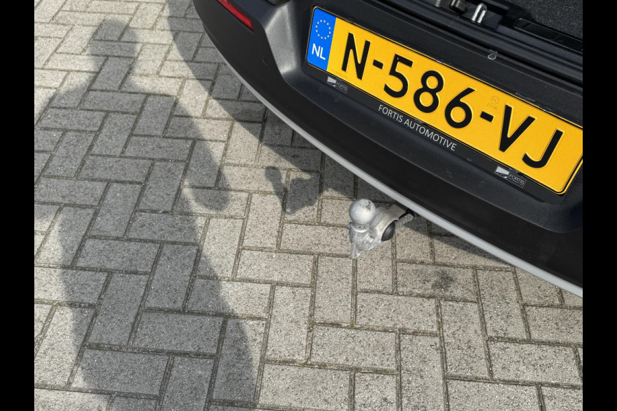 Volvo XC40 1.5 T2 Momentum NL-AUTO | TREKHAAK | STOEL VERWARMING