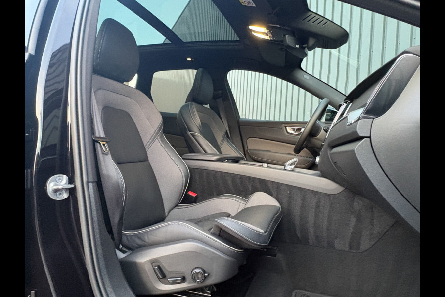 Volvo XC60 2.0 T6 Plug-in hybrid AWD Plus Black Edition | 360 Camera | Harman/Kardon | Trekhaak | Panodak | Dodehoek sensoren | Prijs Rijklaar!!