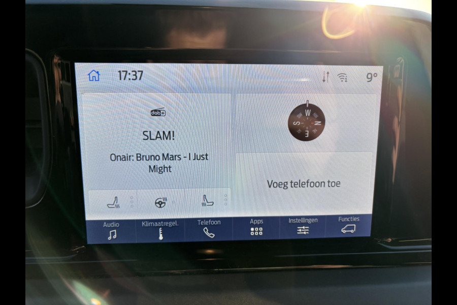 Ford Transit Courier 1.0 EcoBoost Limited | SCI | 125pk Automaat | Trekhaak | Achteruitrijcamera | Stoelverwarming | Lichtmetaal