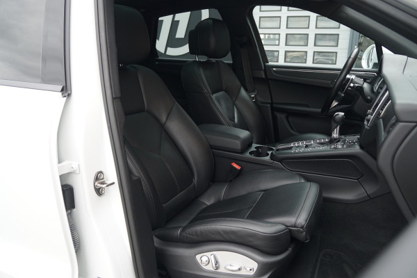 Porsche Macan 2.0 + PANORAMADAK / LUCHTVERING / 21" TURBO / MEMORY