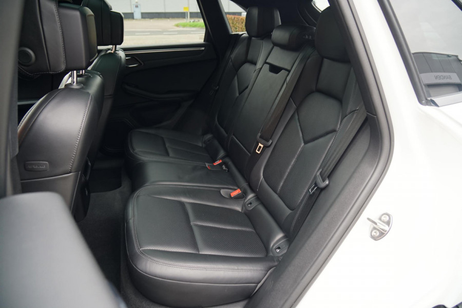 Porsche Macan 2.0 + PANORAMADAK / LUCHTVERING / 21" TURBO / MEMORY