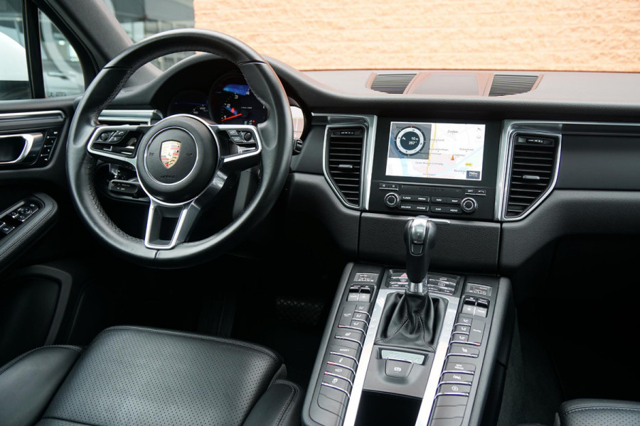 Porsche Macan 2.0 + PANORAMADAK / LUCHTVERING / 21" TURBO / MEMORY