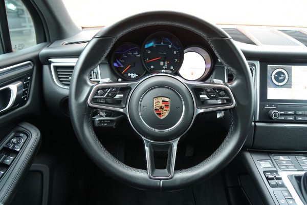 Porsche Macan 2.0 + PANORAMADAK / LUCHTVERING / 21" TURBO / MEMORY